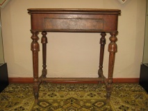Ломберный столик, принадлежавший семье П.К. Козлова